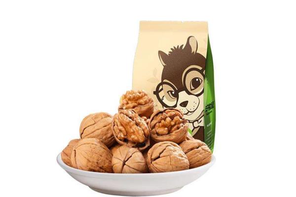 三只松鼠纸皮核桃能多吃吗 三只松鼠纸皮核桃吃多了会怎样 三只松鼠纸皮核桃能多吃吗 三只松鼠纸皮核桃吃多了会怎样