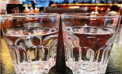 ​喝水过多了对身体有什么影响（喝水过多也有危害）