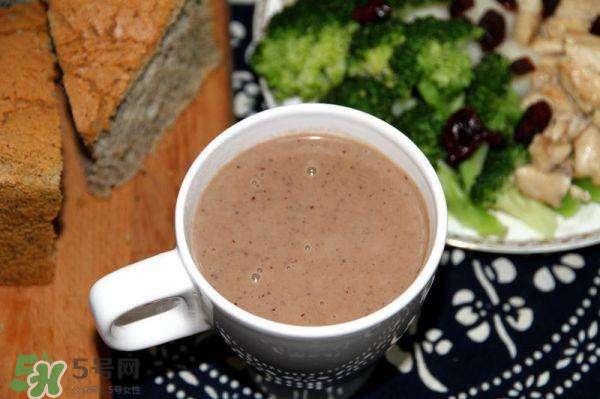 核桃打豆浆营养会流失吗?核桃和什么一起打豆浆? 核桃打豆浆营养会流失吗?核桃和什么一起打豆浆?