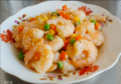 ​清炒虾仁最简单的做法，步骤清晰图解详细，滑嫩营养味道好