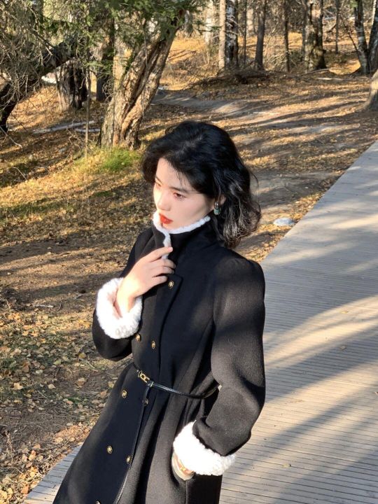 淡紫色搭配的3种颜色(穿淡紫色保暖时尚3套搭配技巧)