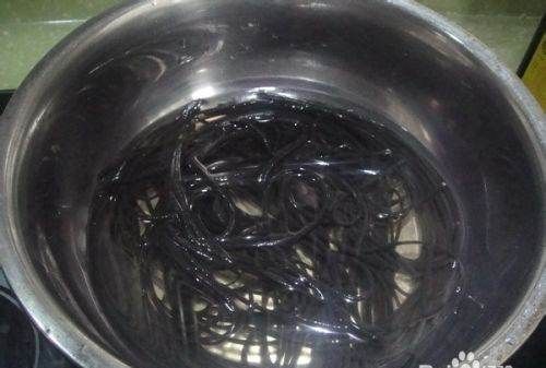 干的蕨根粉要泡多久,干蕨根粉怎么吃粉碎机图2