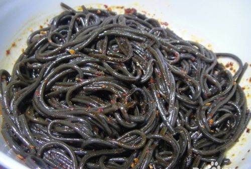 干的蕨根粉要泡多久,干蕨根粉怎么吃粉碎机图8