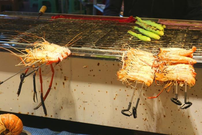 台湾高雄的瑞丰夜市,本地人爱去的高人气夜市