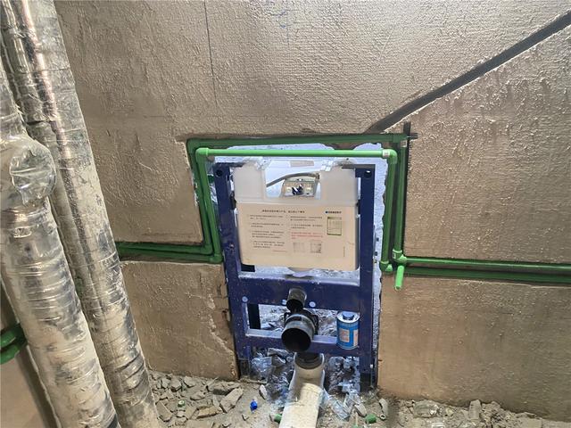 如何安装壁挂入墙式马桶注意事项(自己独立安装壁挂马桶遇到的那些坑)(22)