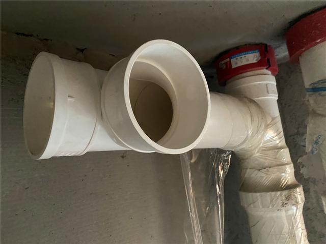 如何安装壁挂入墙式马桶注意事项(自己独立安装壁挂马桶遇到的那些坑)(19)