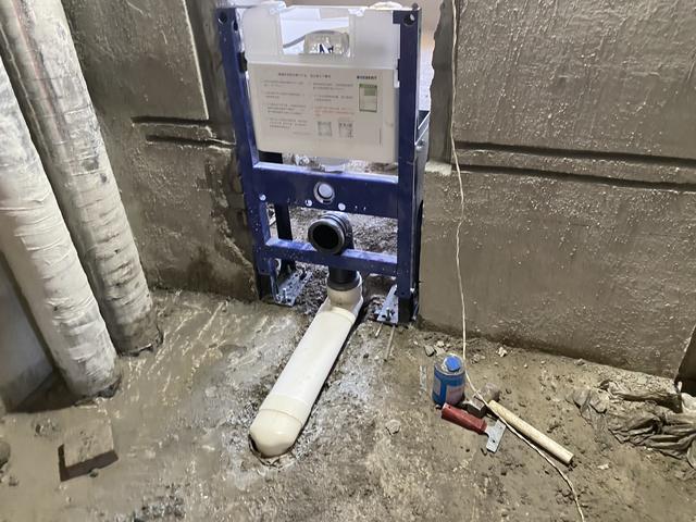 如何安装壁挂入墙式马桶注意事项(自己独立安装壁挂马桶遇到的那些坑)(21)