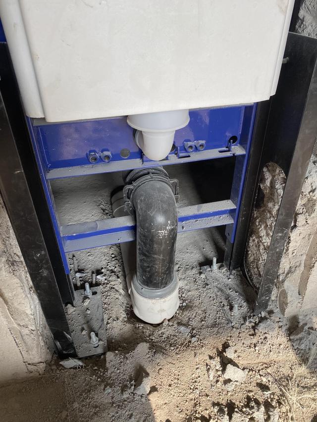 如何安装壁挂入墙式马桶注意事项(自己独立安装壁挂马桶遇到的那些坑)(23)