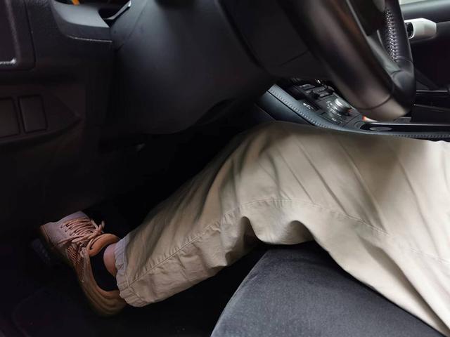 特斯拉刹车失灵事件是什么原因（特斯拉事故惹争议）(10)