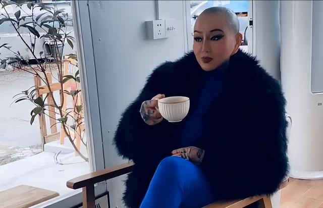 浙江宾利姐冯萍征婚状况 浙江女富豪冯萍(15)