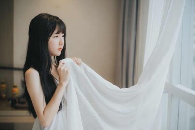 ​如何跟不认识的男生要微信，加男孩子微信后怎么聊天?