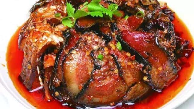 东安子鸡是哪个地方的菜系(东安子鸡是哪里的菜)