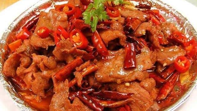 东安子鸡是哪个地方的菜系(东安子鸡是哪里的菜)