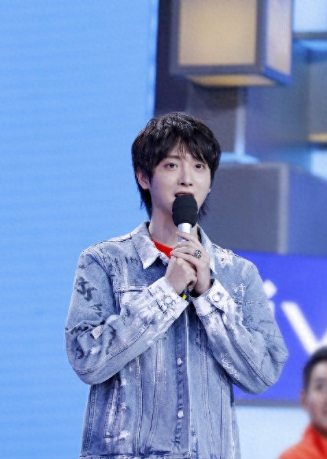 内地偶像歌手于斌