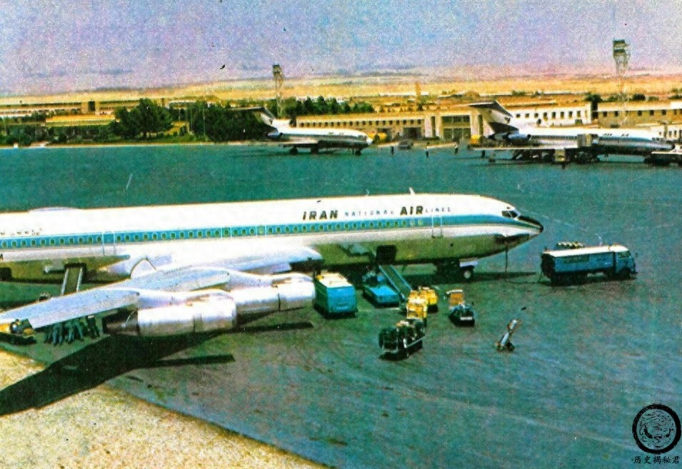 白色革命后的伊朗社会老照片：女人们思想开放，穿着时尚很漂亮