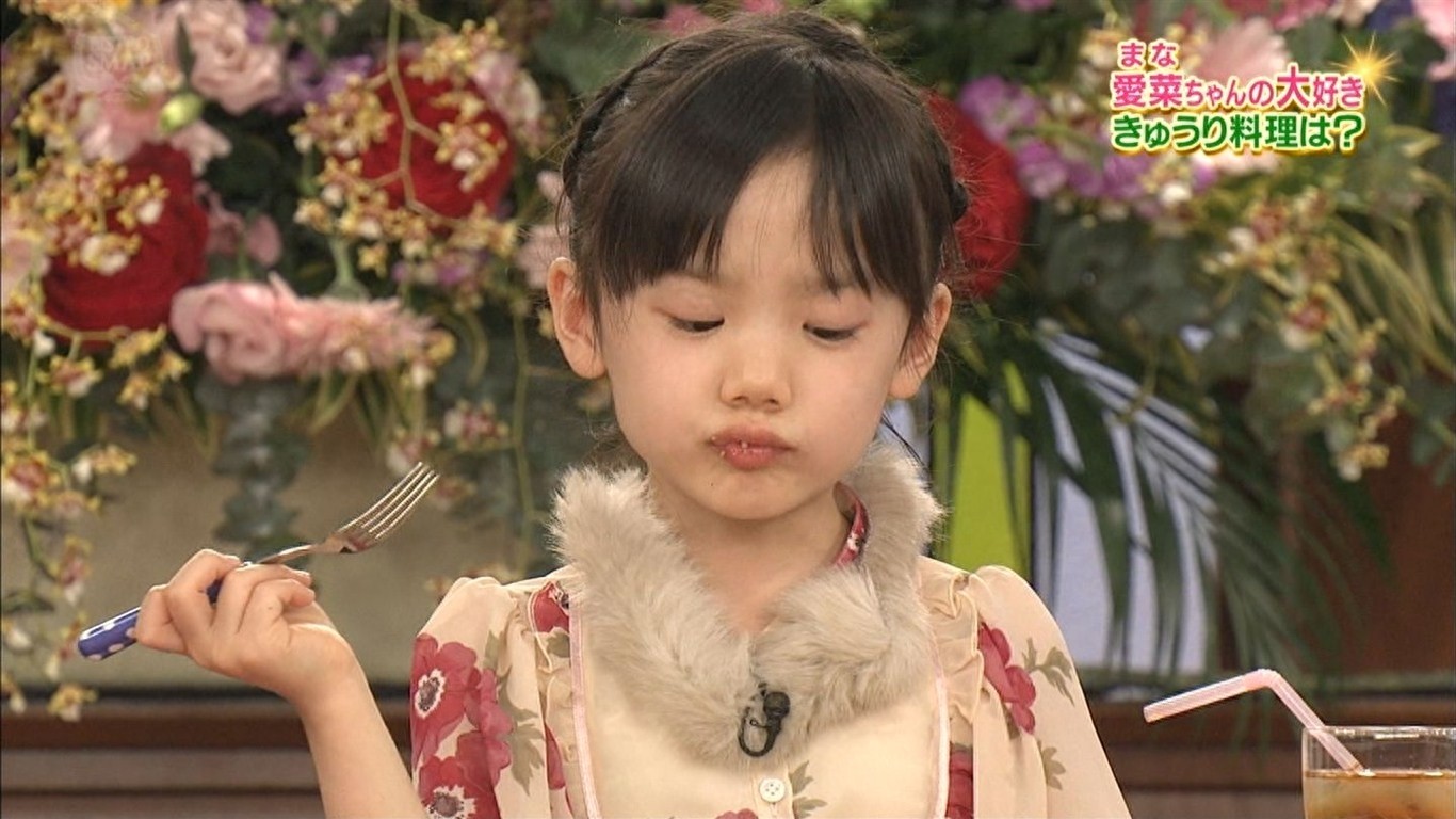 她是日本最红童星，6岁担当主角，9岁在世界走红，如今长这样