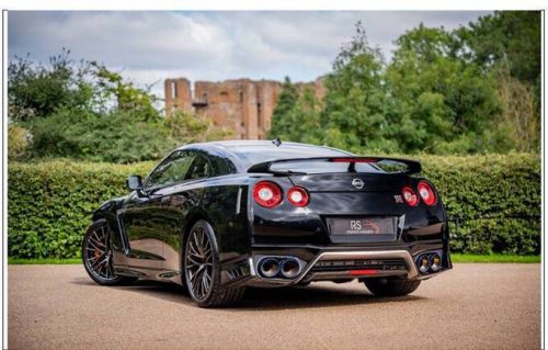 日产gtr多少钱一辆(日产gtr2023款价格)-第1张图片-