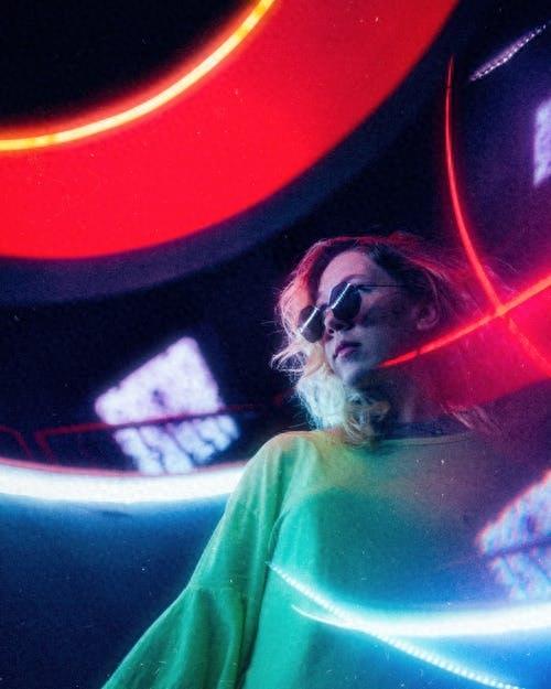 分享一组精美壁纸：新的一年，往事清零；往后余生，爱恨随意