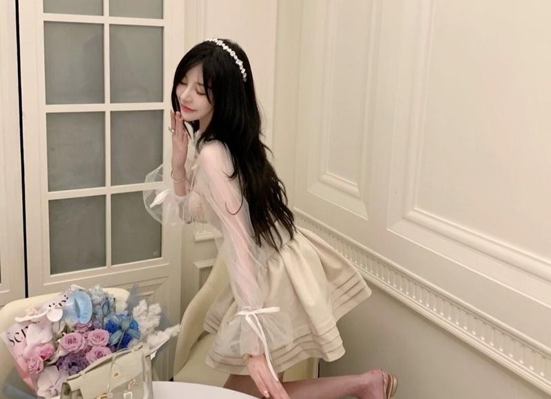 当你很喜欢一个女孩子的时候，你不要去追她，不要追她，不要追她