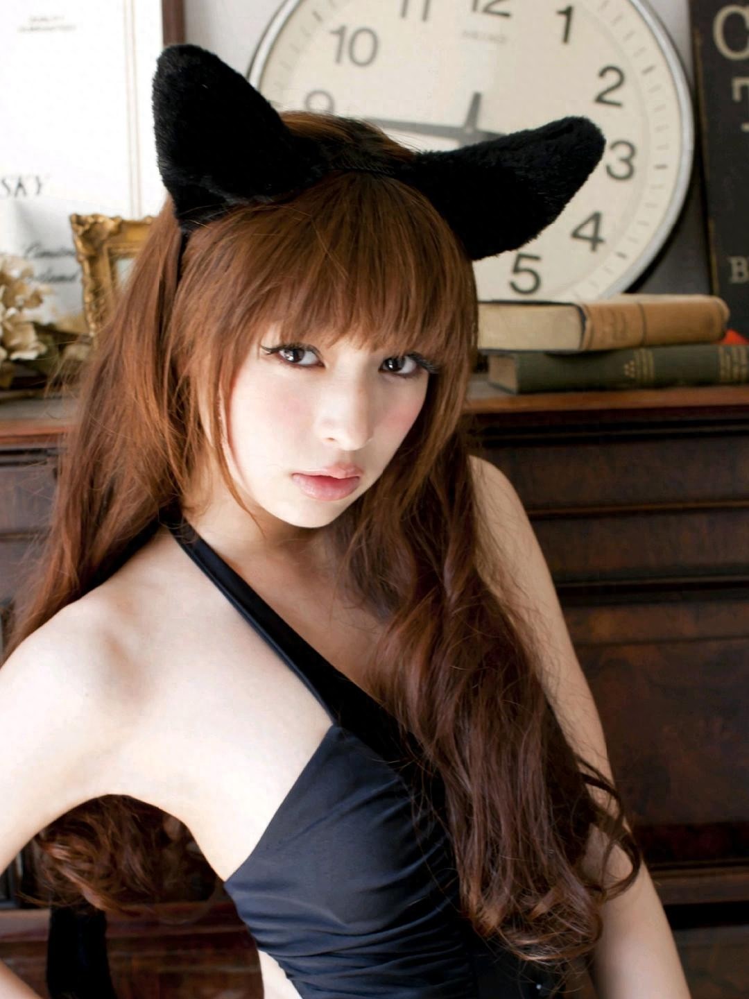 组图:日本女演员日南响子