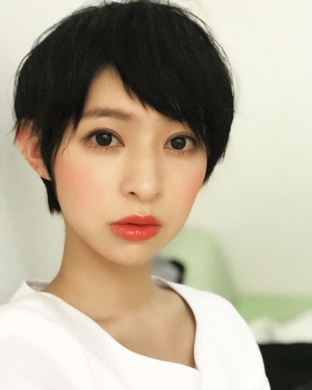 组图:日本女演员日南响子