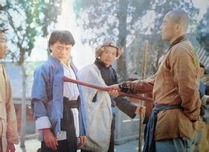 他是水浒传中的李逵，大宅门里的郑老屁，黄晓明和他称兄道弟