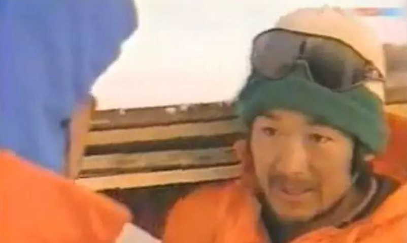 张国立简介和个人资料（张国立：曾冒死救南极科考船，一辈子没演过烂片，私生活屡遭争议）