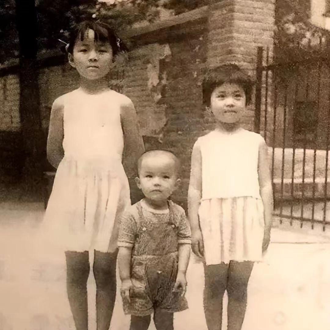 嫁大8岁王志，两度患癌， 心酸的朱迅，母亲的态度成了她一生的痛