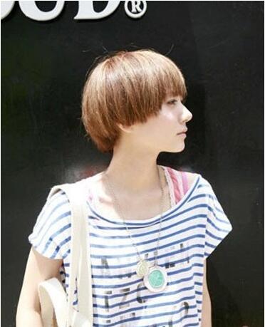 适合直发的中短发发型(9款帅气的女生短发直发发型)(7)