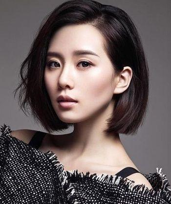 适合直发的中短发发型(9款帅气的女生短发直发发型)(6)