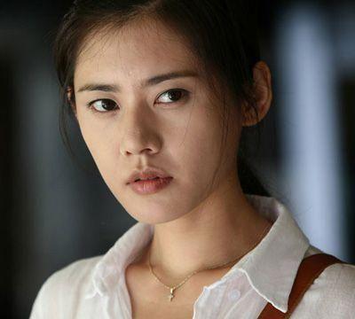 “你怎么穿着品如的衣服”“你说的是哪件？”