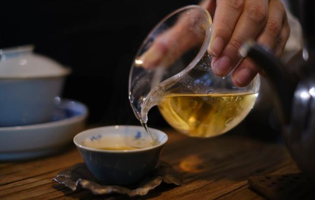 送礼送茶叶有什么忌讳（为什么说送人情不能送茶叶）(1)