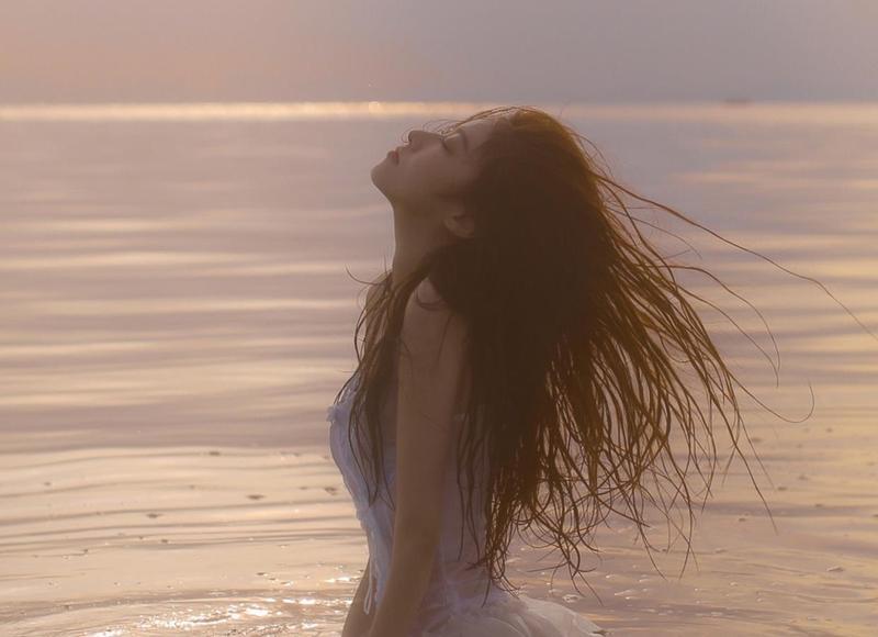 再也不怕冷场尴尬了！ 5个万能聊天话题约会