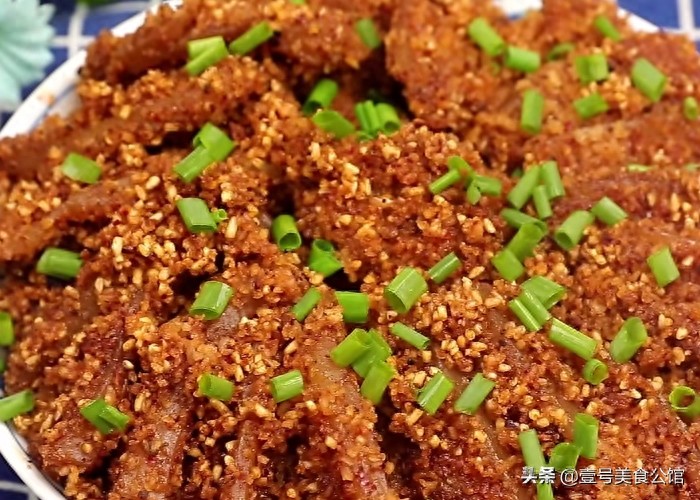 粉蒸肉的简单做法，入口软滑，鲜香营养，不错的居家美食