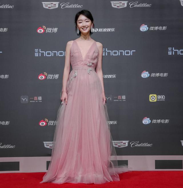 明星穿衣搭配大全(和3位最会穿搭的女明星学穿衣)(14)