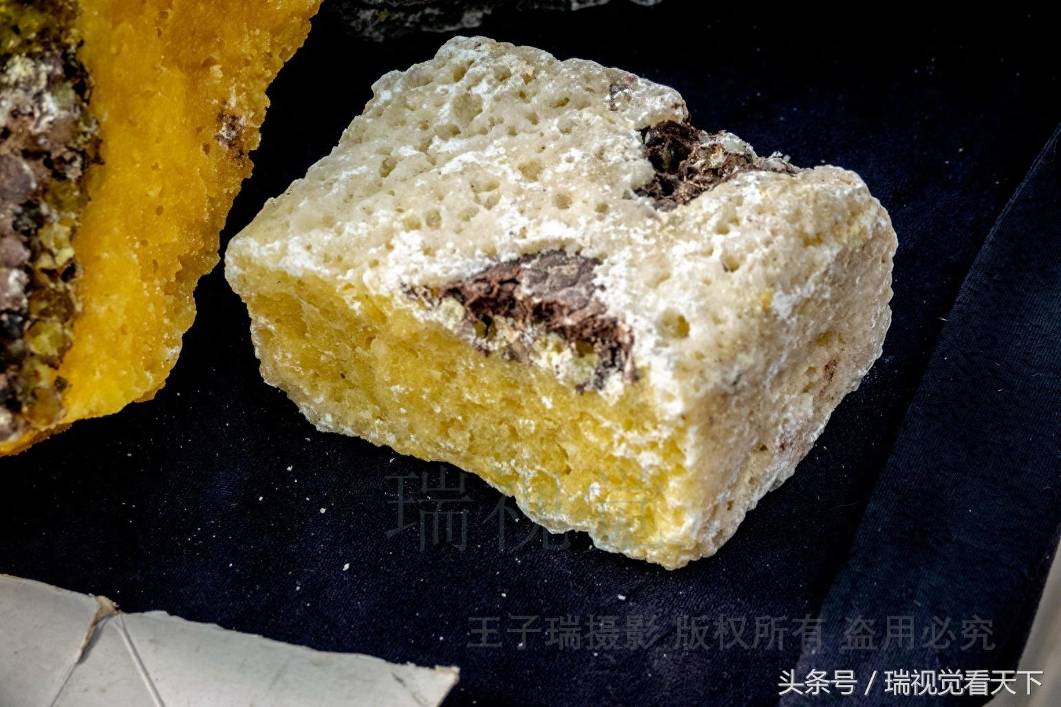 旅游景区摊点“石蜜”，99%都是假的，白糖蔗糖淀粉白矾色素香精