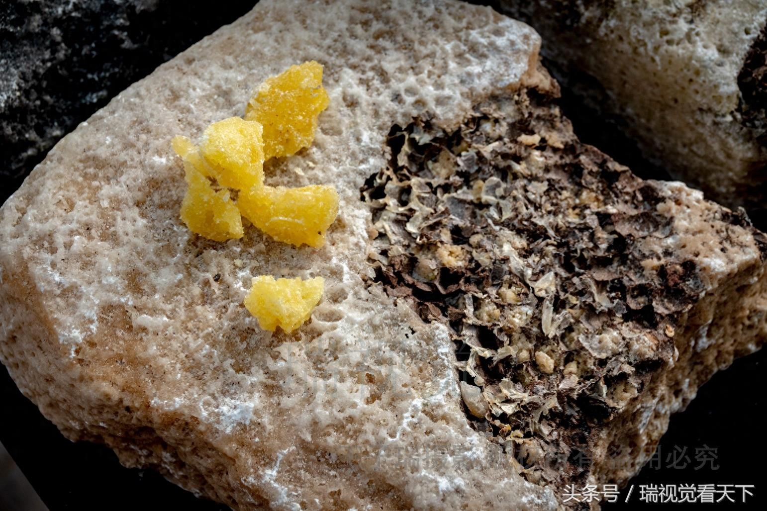 旅游景区摊点“石蜜”，99%都是假的，白糖蔗糖淀粉白矾色素香精