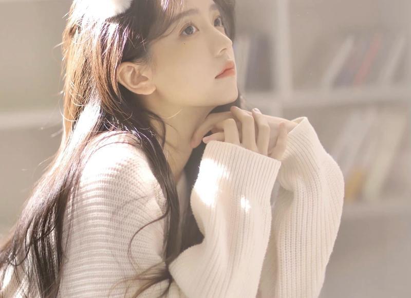 重逢暗恋多年的女神(暗恋无果多年重逢)