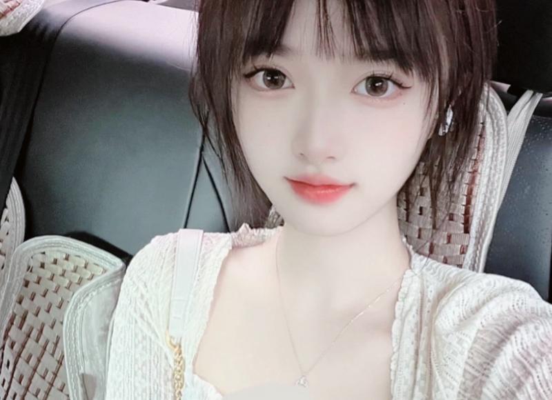 人养花，花也养人，家养几种花，净化空气效果好，越养越健康