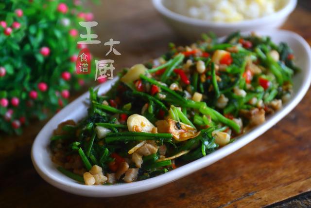 怎样做雪里红炒肉好吃（肉末雪里红的简单做法）(1)