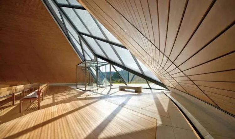 贝聿铭的读音是什么