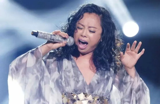 黄绮珊的前夫是谁（黄绮珊与前夫和现任的感情经历）