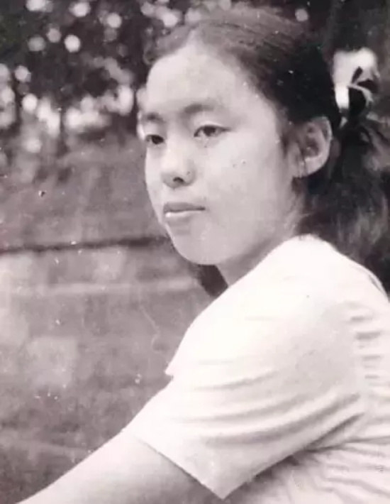 黄绮珊的前夫是谁（黄绮珊与前夫和现任的感情经历）