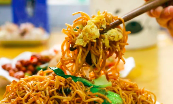 小摊上的炒面是什么面,炒面用的面条是什么面图6