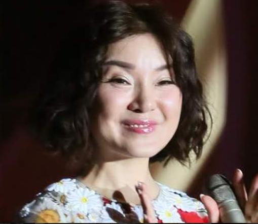 常回家看看陈红年轻时的盛世容颜（掏空丈夫12亿财产）(3)