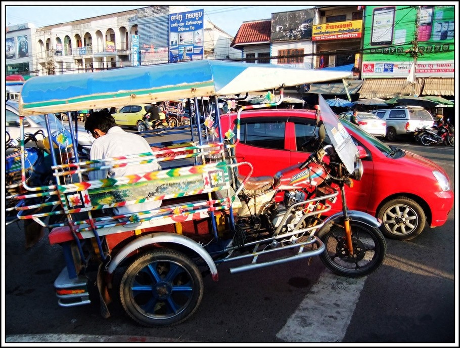 实拍老挝首都万象：看起来不如我们的县城，超市大多是中国商品