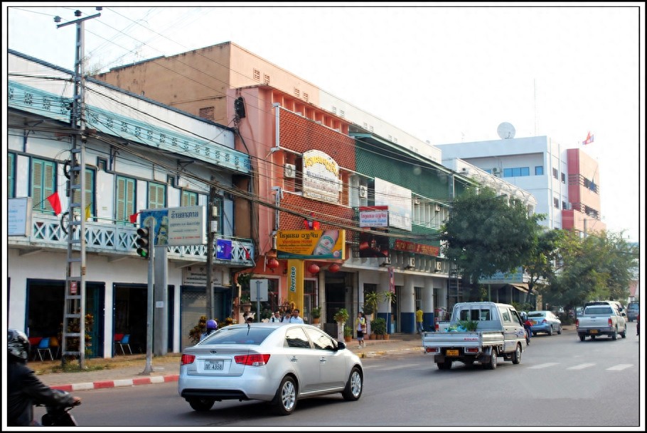实拍老挝首都万象：看起来不如我们的县城，超市大多是中国商品