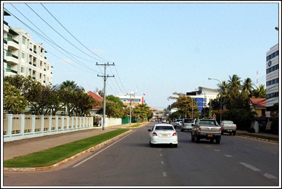 实拍老挝首都万象：看起来不如我们的县城，超市大多是中国商品