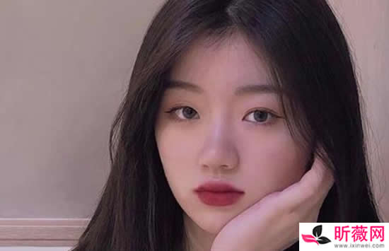 中国好声音单依纯家庭背景曝光 单依纯是富二代吗家里有钱吗