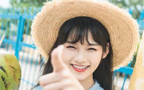 约会怎么哄女孩子开心,逗女孩子开心的小套路